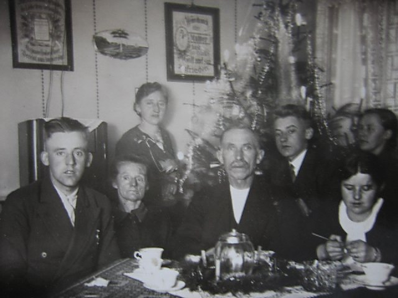 File:Bi000827.png